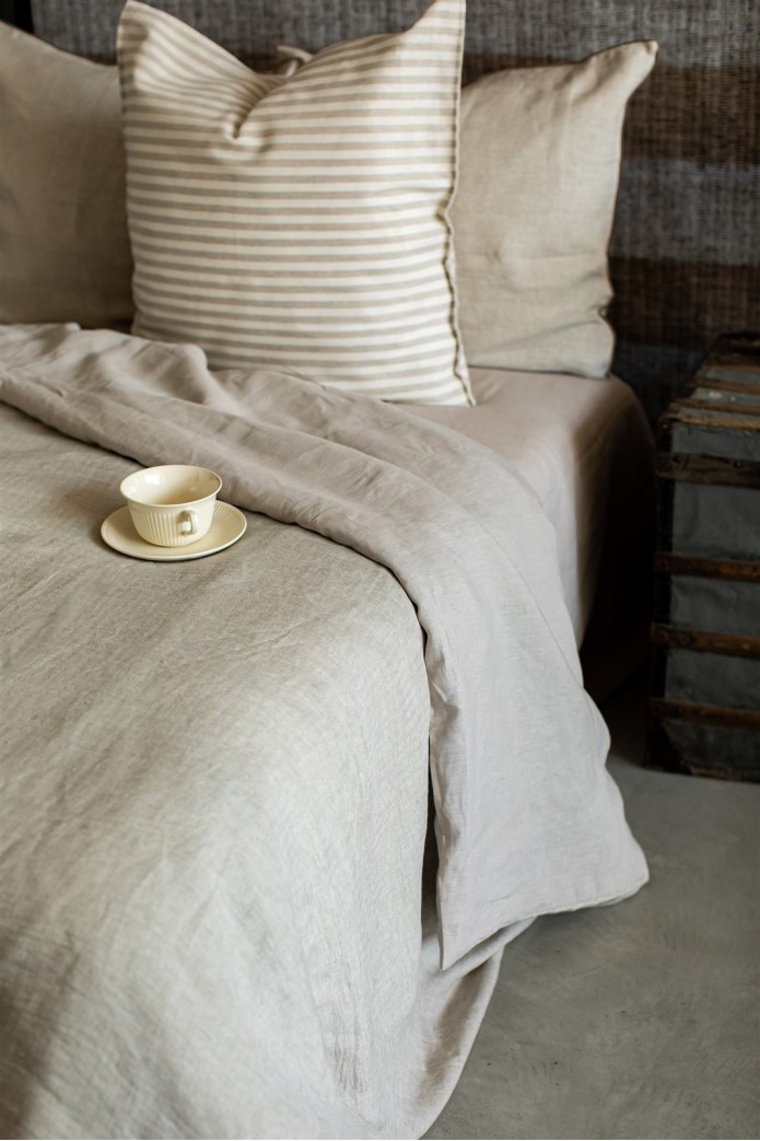 Pure reversible bedspread in Jacquard linen