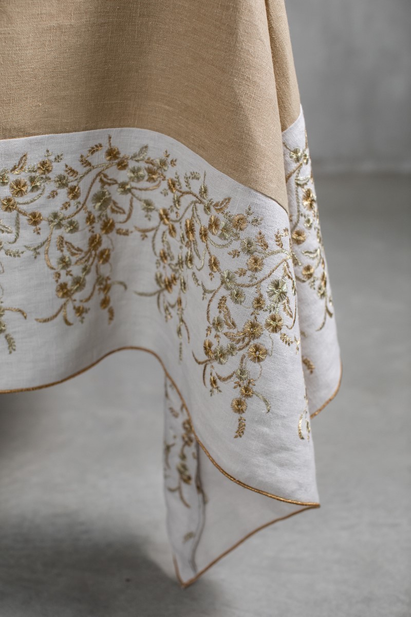 Venaria Stain Resistant Linen Tablecloth