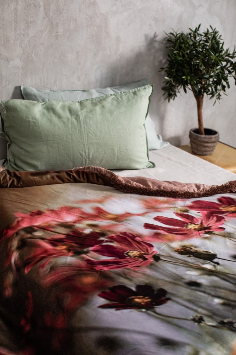 Couvre-lit Petals avec franges en velours