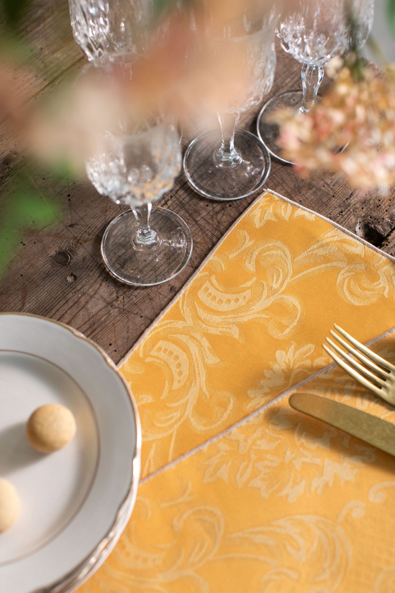 No Stain Brocade Placemat Filo