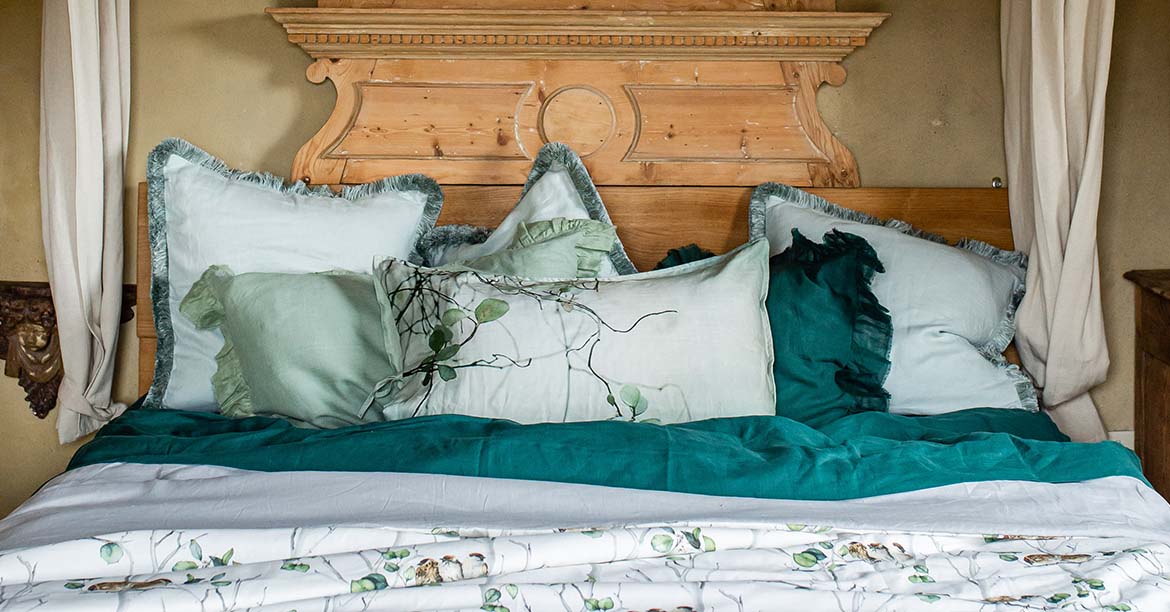 La chambre à coucher en automne : tendances, matériaux de luxe et entretien du linge